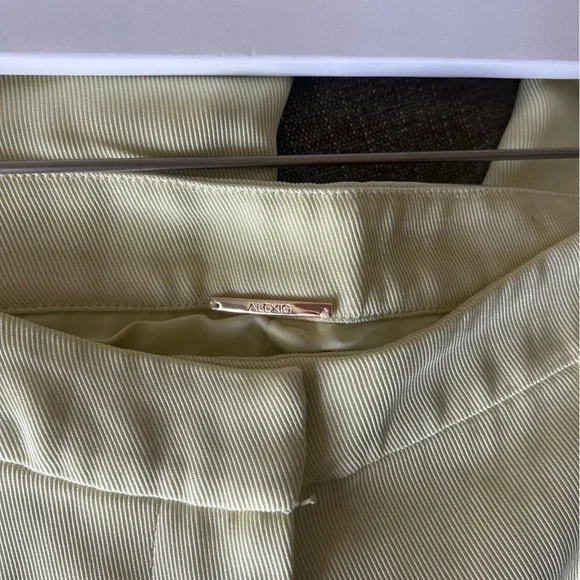 Alexis Womens Rex Pant in Lily Green